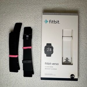 Fitbit Versa Smartwatch Band Bundle Black Bands White Bands Size Large